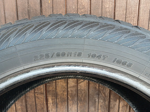 225/60/18 Yokohoma Ice Guard IG65 (3 фото из 3)