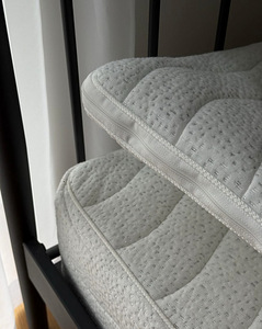 Односпальная кровать с металлическим каркасом + матрас Sleepwell (3 фото из 6)