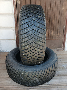 205/60/16 Goodyear UltraGrip Ice Artic (1 foto / 3)