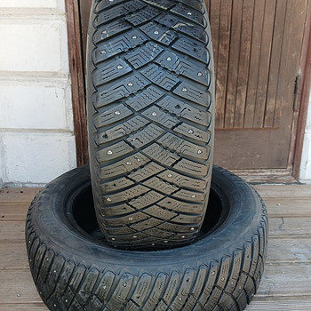 205/60/16 Goodyear UltraGrip Ice Artic