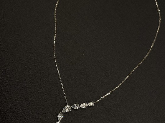 Kullast kaelakee teemantidega 2.04 ct