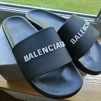 Шлепанцы Balenciaga