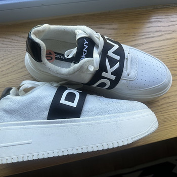 DKNY jalanõud