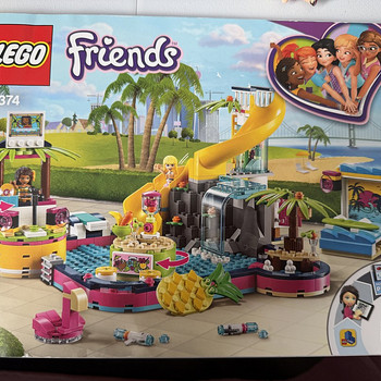 41374 LEGO Friends Andrea basseinipidu