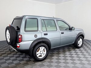 Land Rover Freelander HSE Luxury Facelift ATM 2.5 130kW (3 foto / 7)