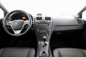Toyota Avensis Linea Sol LPG ATM 2.0 112kW (5 фото из 9)