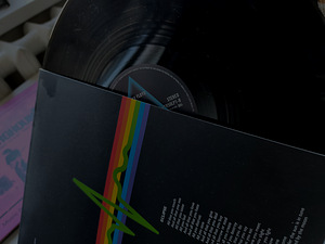 Pink Floyd - The Dark Side Of The Moon. (2 foto / 2)