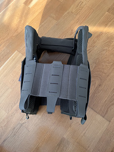 Airsofti plaadikandja/vest specna arms (4 foto / 6)