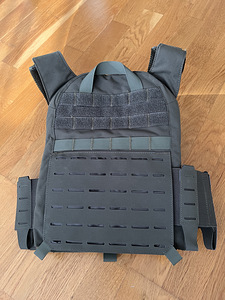 Airsofti plaadikandja/vest specna arms (6 foto / 6)