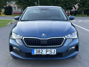 SKODA SCALA (3 foto / 10)