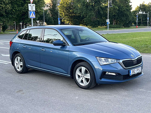 SKODA SCALA (2 foto / 10)