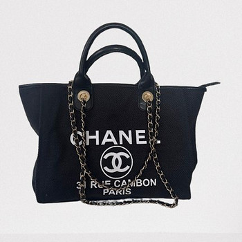 Чёрная сумка Chanel