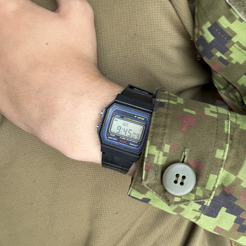 Водонепроницаемые наручные часы Casio с будильником