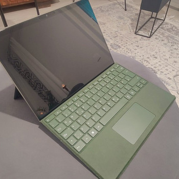 Microsoft Surface Pro 9