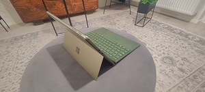 Microsoft Surface Pro 9 (2 фото из 5)