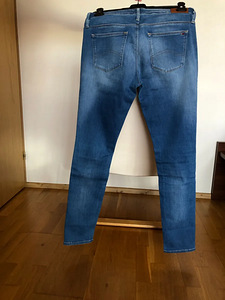 Джинсы Tommy Hilfiger (5 фото из 5)