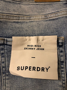 Новые джинсы Superdry (4 фото из 4)