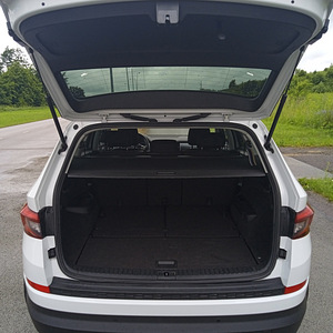 Skoda Kodiaq 1.5TSI ACT 110kw 4x4 DSG Ambition 7-seats (12 foto / 15)