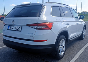 Skoda Kodiaq 1.5TSI ACT 110kw 4x4 DSG Ambition 7-seats (2 foto / 15)