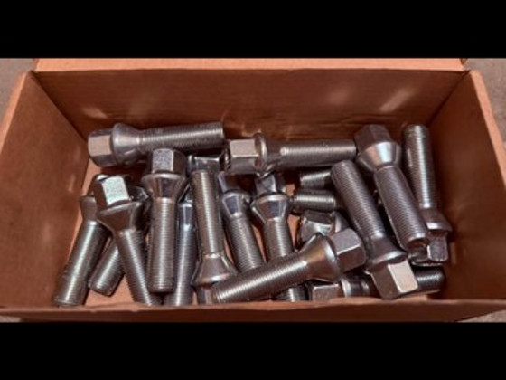 Ratta/velje poldid M14x1,25 L-43mm