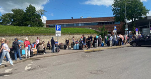 Võtan teie eest Narva–Ivangorodi piiril järjekorra (1 foto / 1)