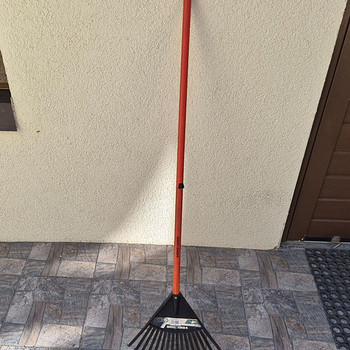 Газонные грабли Black & Decker, длина 130 см
