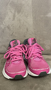 Кроссовки New Balance 39 (7 фото из 7)