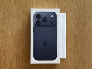 НОВЫЙ! Apple iPhone 17 Pro Deep Blue 256GB в упаковке! Гаран (1 фото из 4)