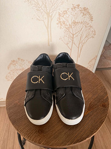 Calvin Klein UUED! (1 foto / 3)