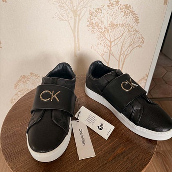 Calvin Klein UUED!