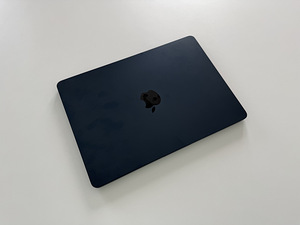 Apple Macbook Air 2024 8/256 Mignight NOR, аккумулятор 100% (1 фото из 4)