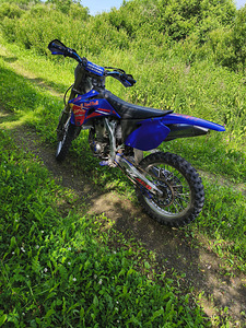 Yamaha yz450f (7 foto / 8)
