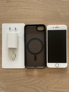 iPhone 8 - 64 GB (2 foto / 6)