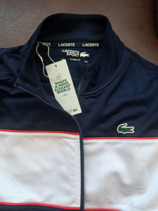 Lacoste (1 фото из 8)