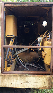 Ekskavaator Liebherr A902 (varuosadeks / taastamiseks) (4 foto / 9)