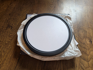 Потолочный светильник Philips Hue Tento 30 см (1 фото из 4)