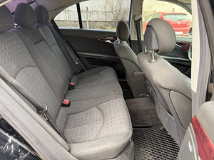 MERCEDES-BENZ E 220 CDI (8 фото из 8)