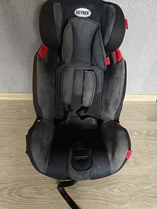 Детское кресло (1 фото из 2)