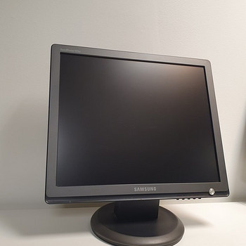 Samsung Syncmaster 931BF monitor