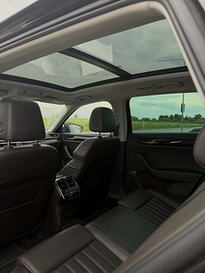 Skoda Superb Laurin & Klement 2.0 TDI 4x4 DSG (9 фото из 15)
