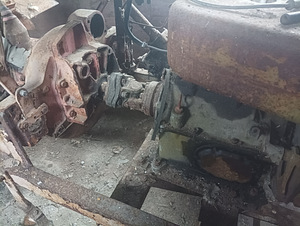 Omavalmistatud traktor (4 foto / 6)