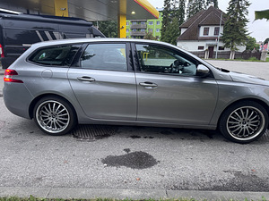 Peugeot 308 (3 foto / 7)