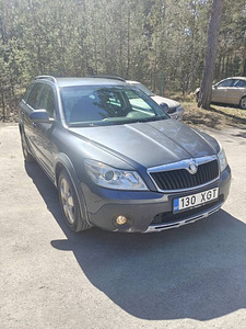 Octavia Scout 4x4 2.0tdi 103Kw 2010 (2 foto / 11)