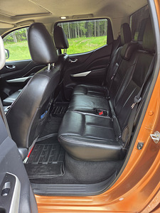 NISSAN NAVARA NP300 (7 foto / 12)