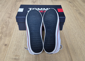 Tommy Jeans tennised, suurus 36 (5 foto / 8)