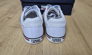 Tommy Jeans tennised, suurus 36 (6 foto / 8)