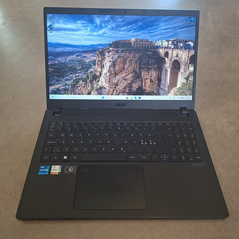 Acer Tracelmate P215 i5-1235U 16GB 256GB 15,6 Fullhd ips