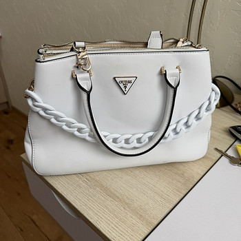 Kott GUESS