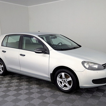Volkswagen Golf Comfortline 1.6 75kW