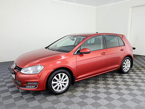Volkswagen Golf Comfortline Facelift 1.2 63kW (2 фото из 8)